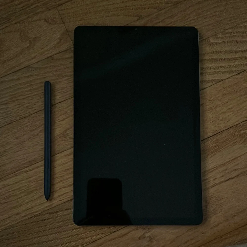 Samsung Black Tablet with Stylus Minimalist Design